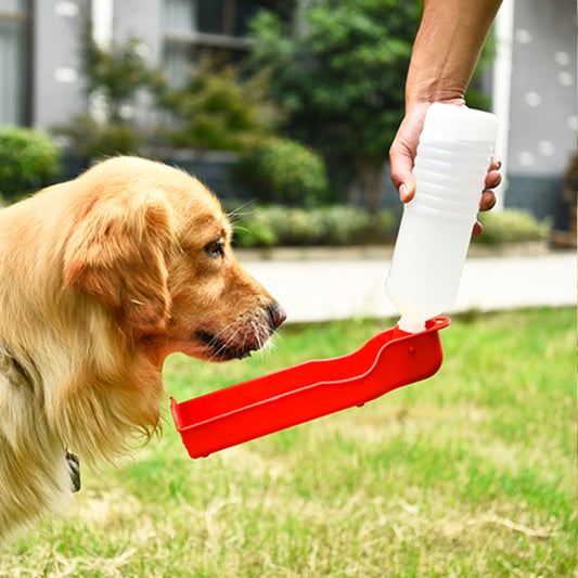 Portable pet water bottle dispenser